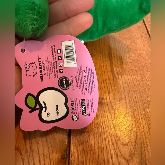 Hello Kitty 9” Dressed in Dragon Costume Plush - Picture 5 of 5